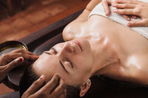 Ayurveda abhyanga massage